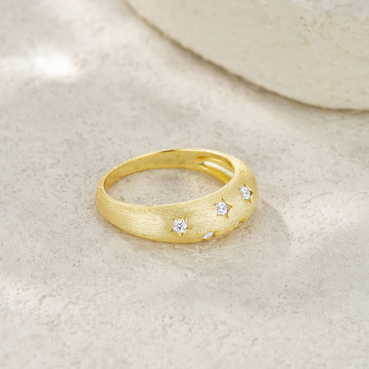 Viral Minimal-Luxe Moissanite Dome Band — Gold Plated & Sterling Silver