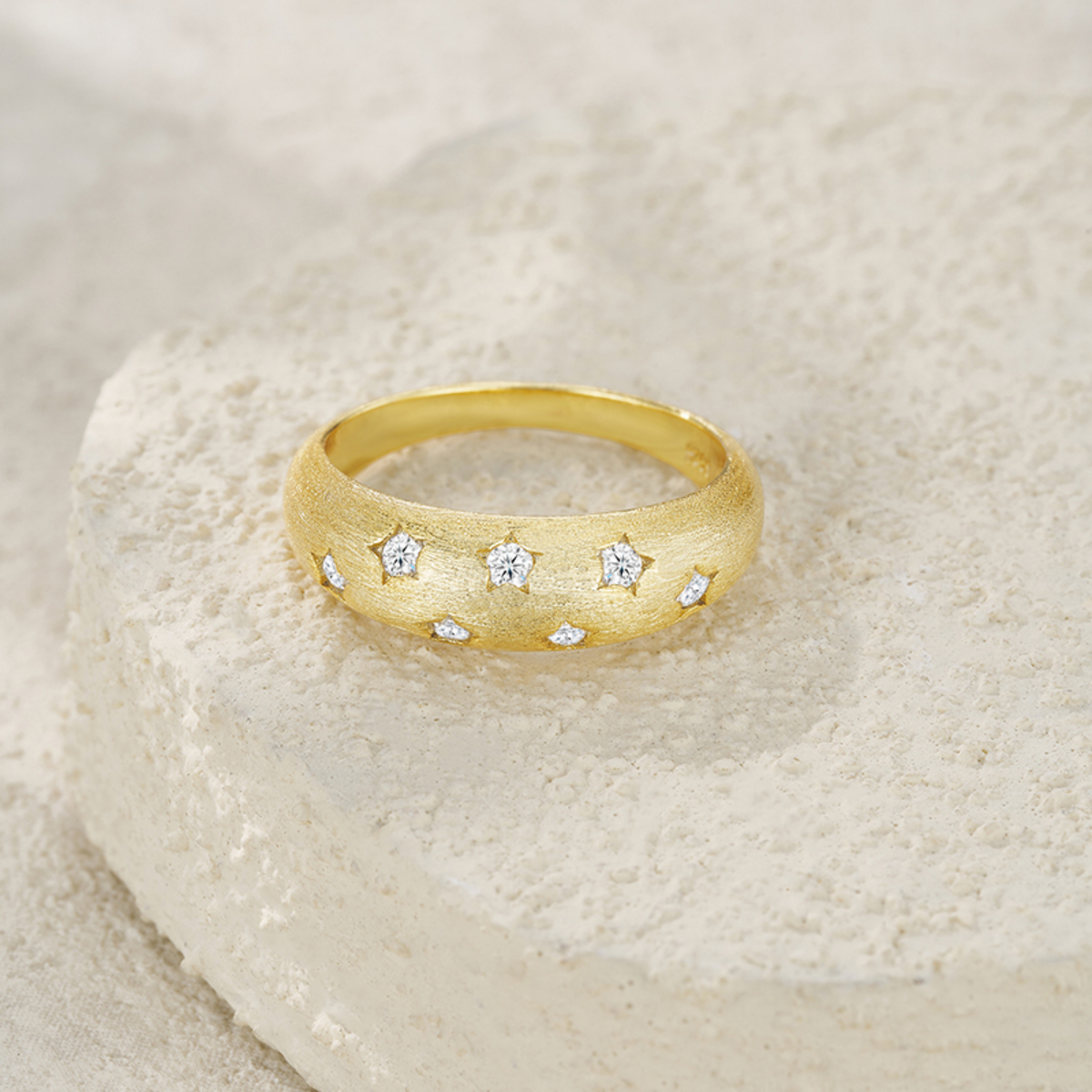 Viral Minimal-Luxe Moissanite Dome Band — Gold Plated & Sterling Silver