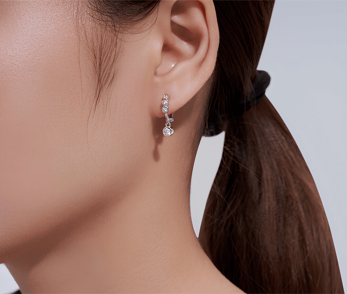 S925 Sterling Silver Bezel-Set Moissanite Dangle Huggie Hoop Earrings — Trio Stone Drop