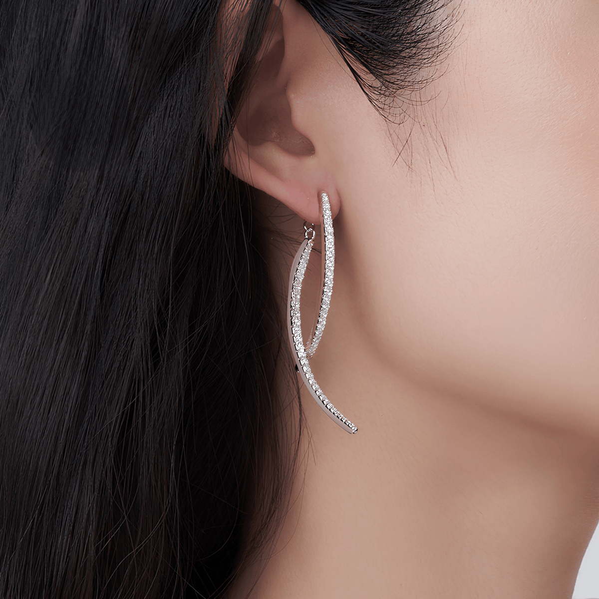 925 Sterling Silver Graduated Moissanite Curved Drop Stud Earrings (Premium Packaging)