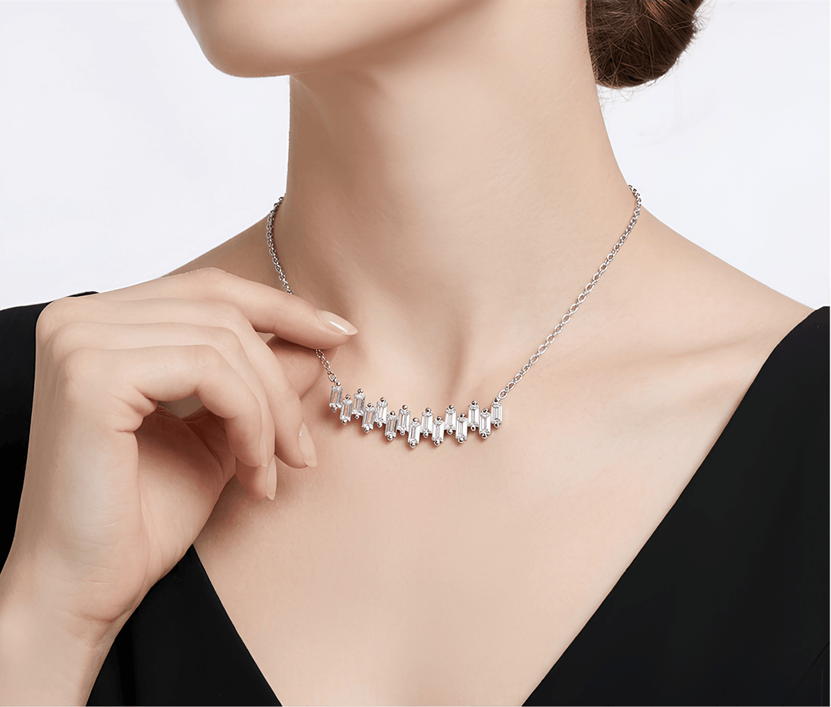 Staggered Princess Cut Moissanite Bar Necklace in S925 Sterling Silver