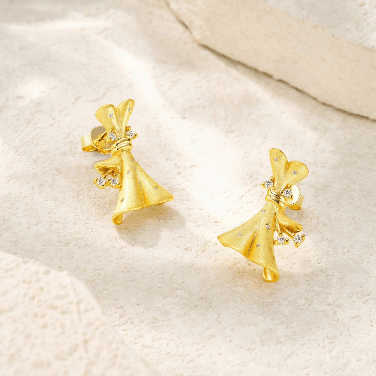 14K Gold Plated 925 Sterling Silver Sculptural Bow Moissanite Stud Earrings