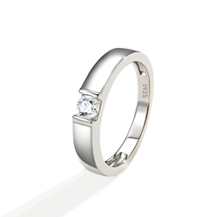 0.3ct Moissanite Band Ring in 925 Sterling Silver