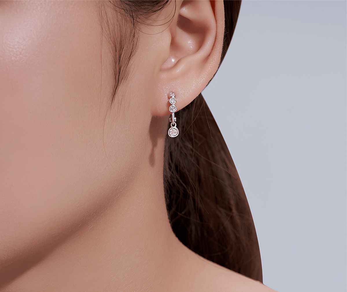 S925 Sterling Silver Bezel-Set Moissanite Dangle Huggie Hoop Earrings — Trio Stone Drop